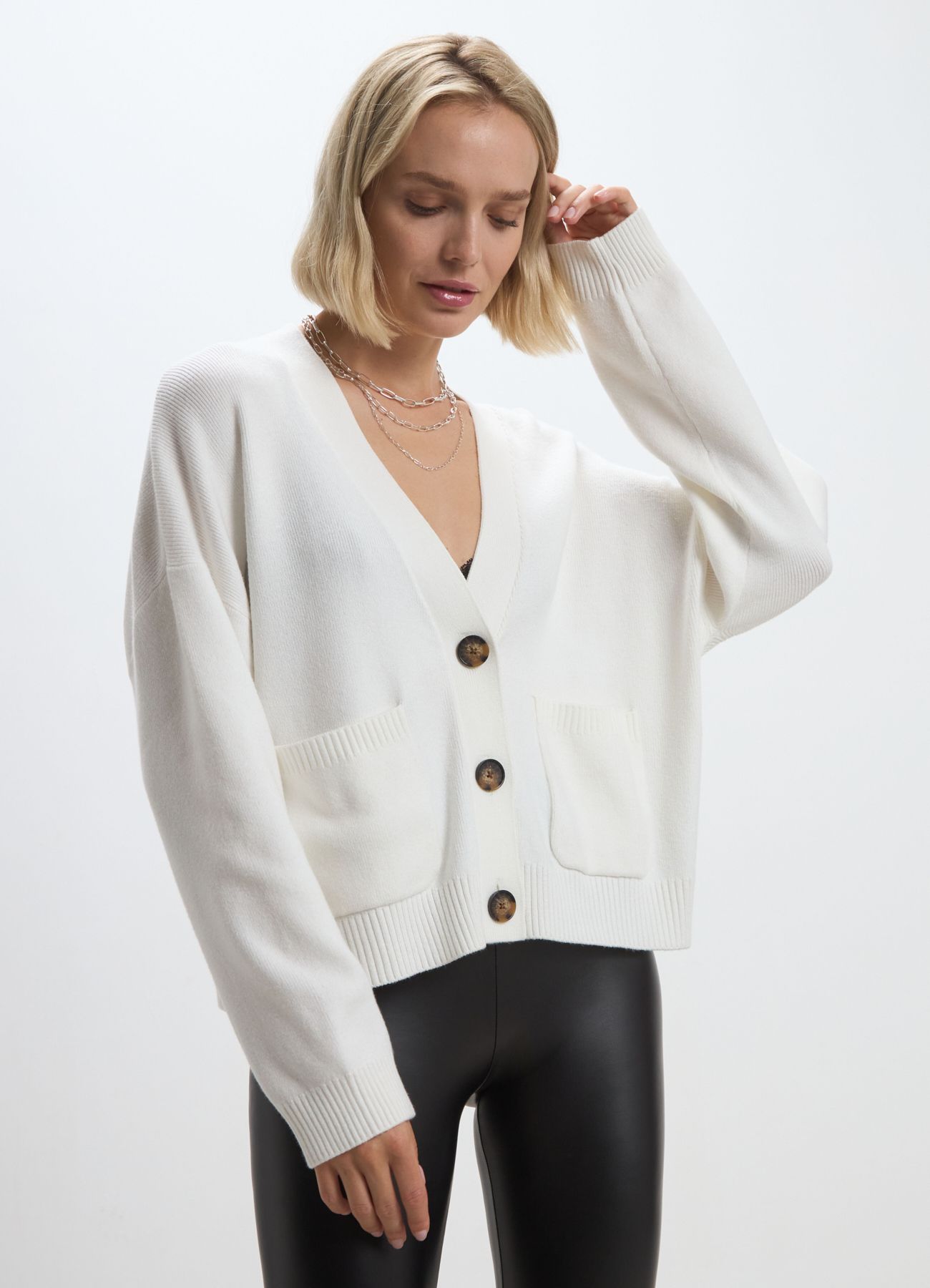 cardigan-bianco-donna-138mku-1.jpg