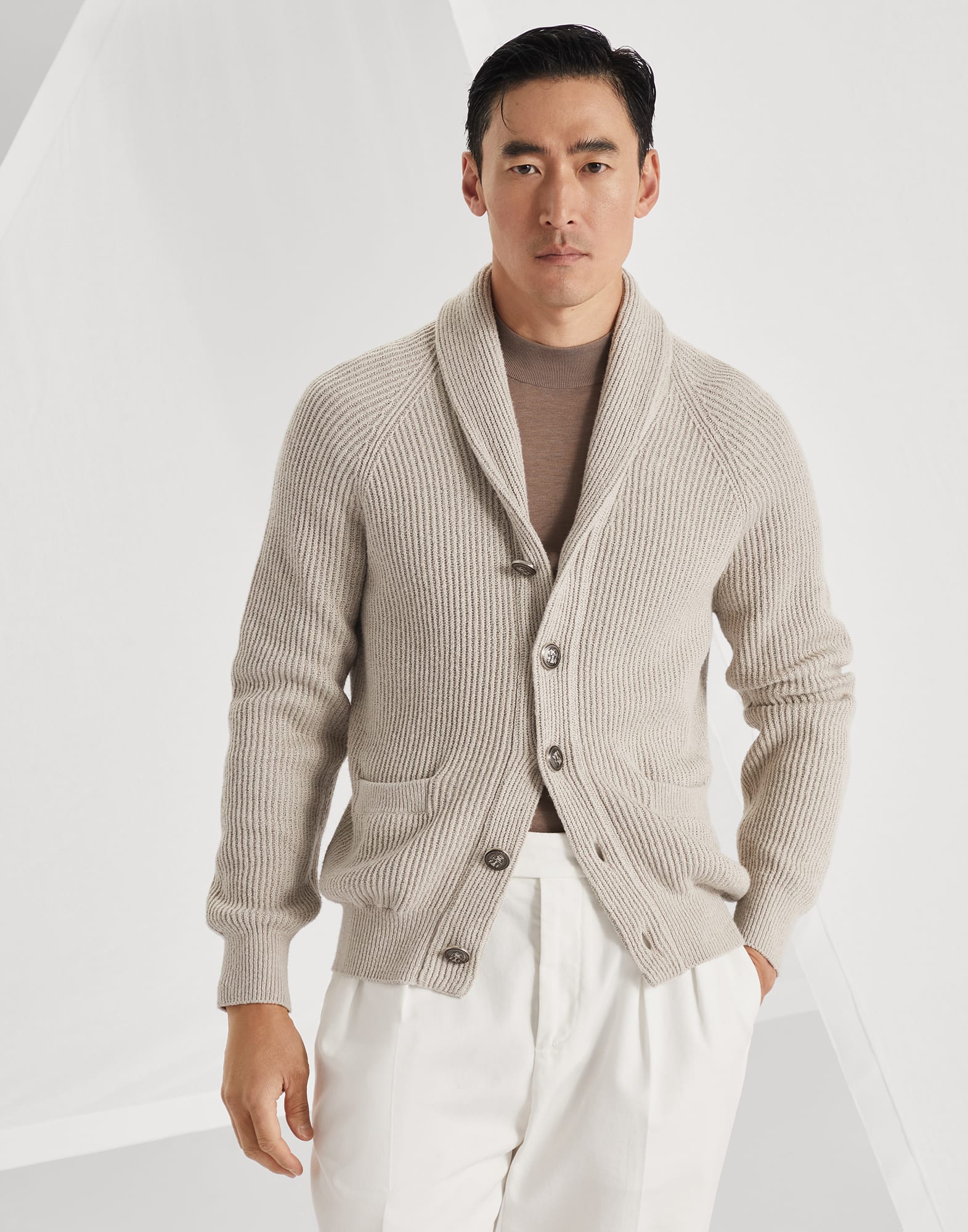 cardigan-brunello-cucinelli-454luo-1.jpg